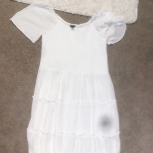 Selling originally $20 white kids xxl dress from target (art class brand)